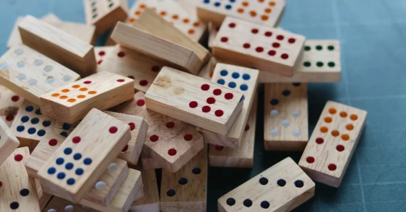 an image of Dominoes block tiles